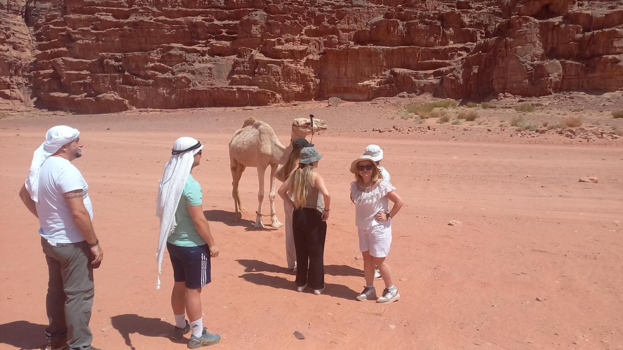 Hotel غرووب وادي رم Esterno foto