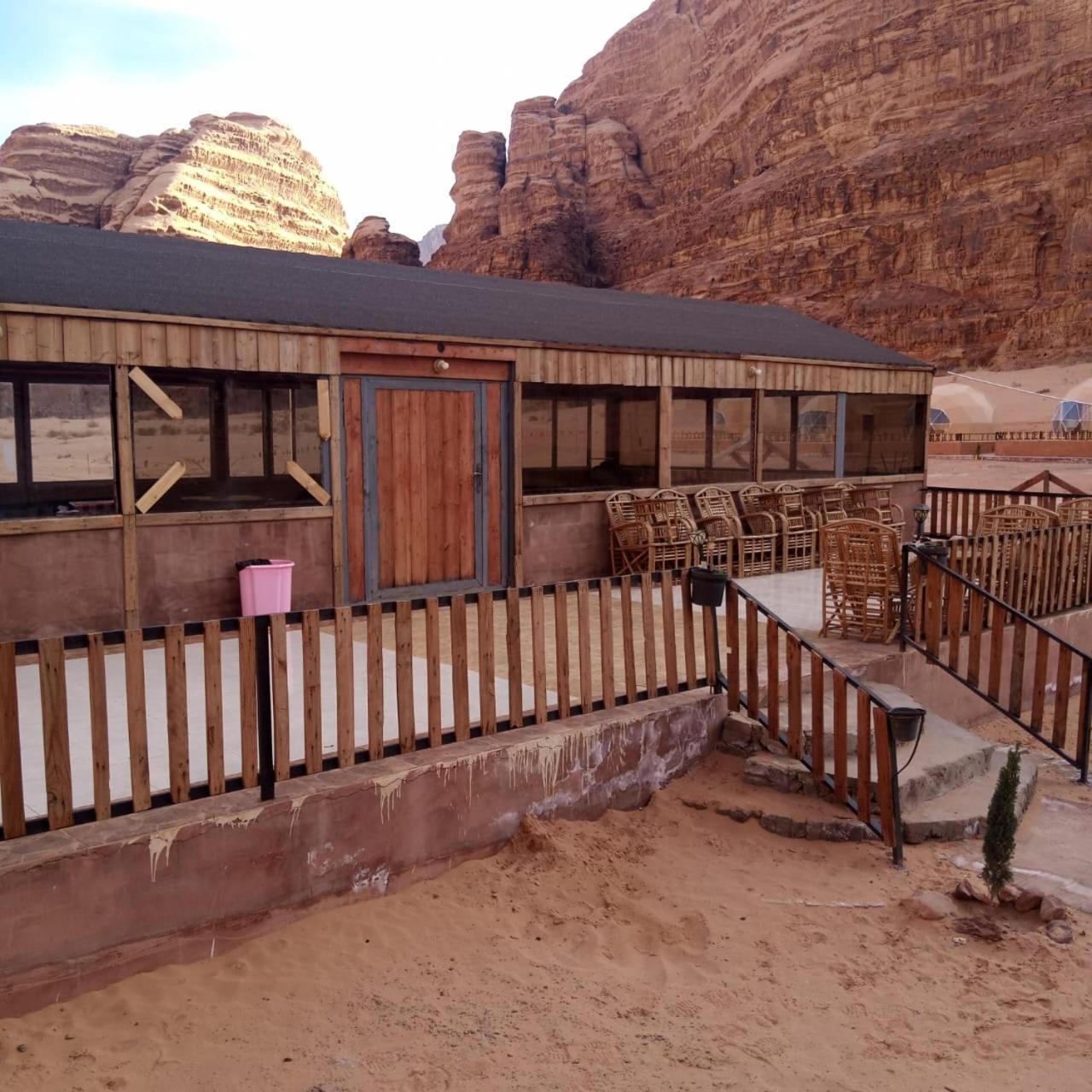 Hotel غرووب وادي رم Esterno foto